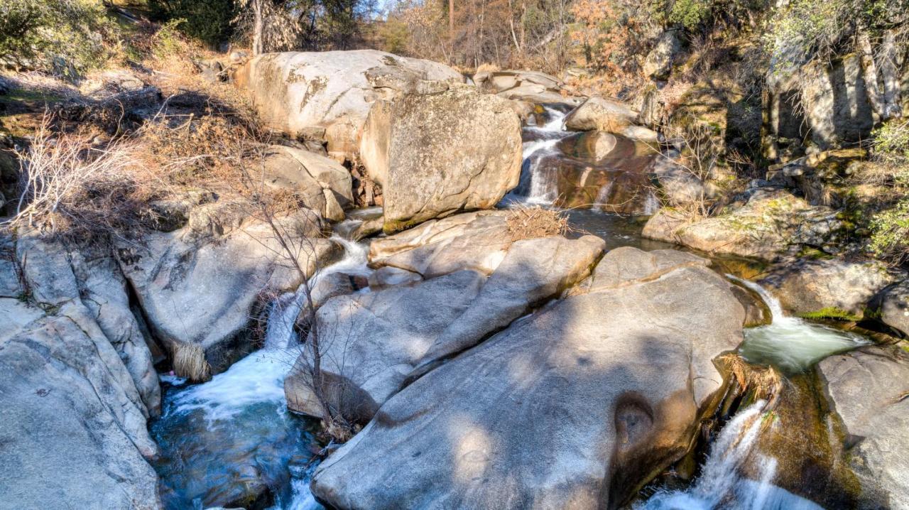 Casa Rio Yosemite -Waterfall Plus 9 Acres Oakhurst Exterior foto